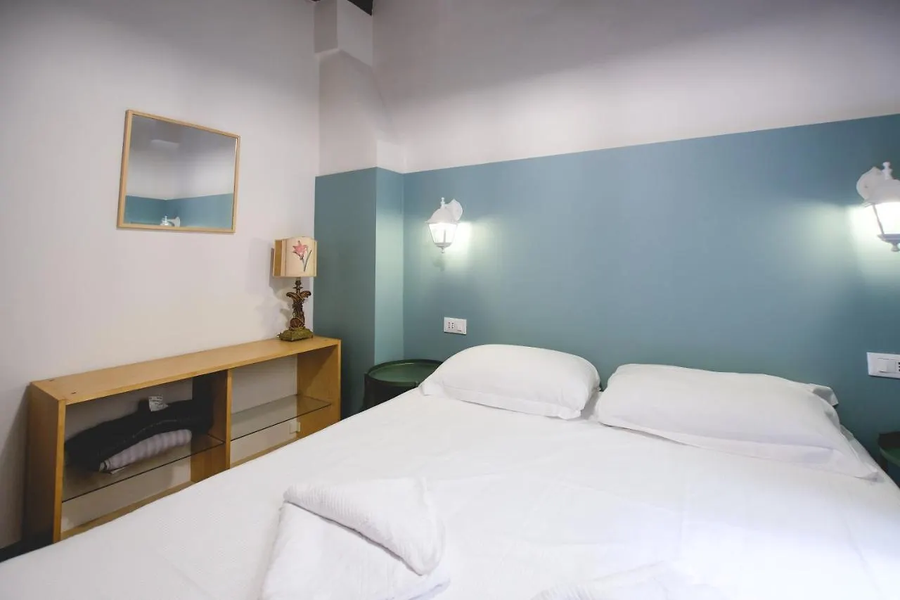 Space, Comfort And Beauty Near Ponte Vecchio Florence Apartment